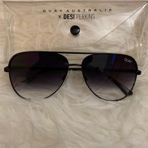 Quay x Desi High Key mini black fades